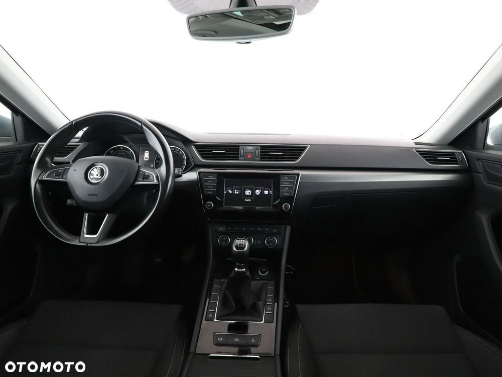 Skoda Superb 1.6 TDI Ambition - 16