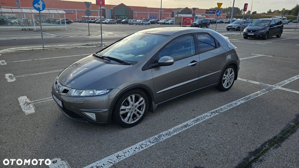 Honda Civic 2.2i-CTDi Executive - 1