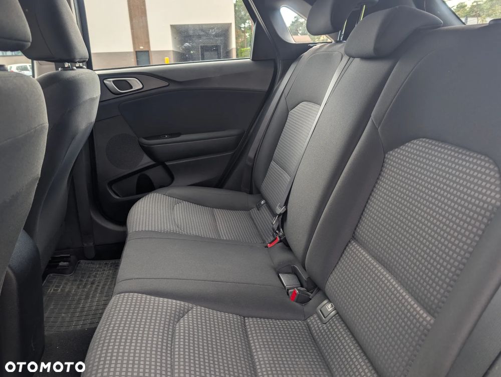 Kia Ceed 1.4 M - 12