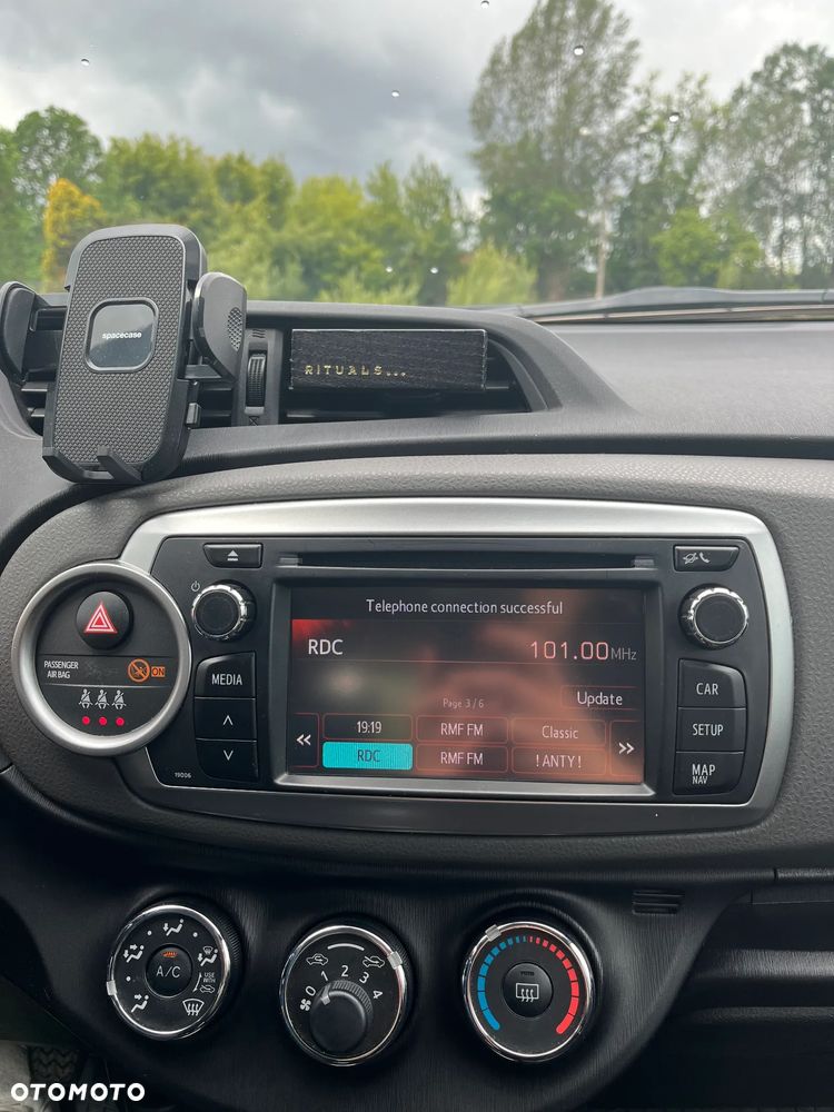 Toyota Yaris 1.33 Premium - 29