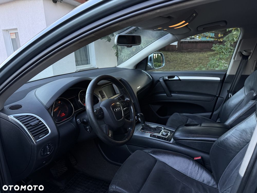 Audi Q7 - 7