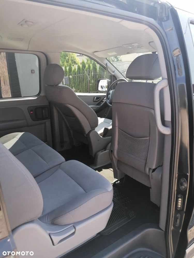 Hyundai H-1 2.5 CRDi Comfort - 14