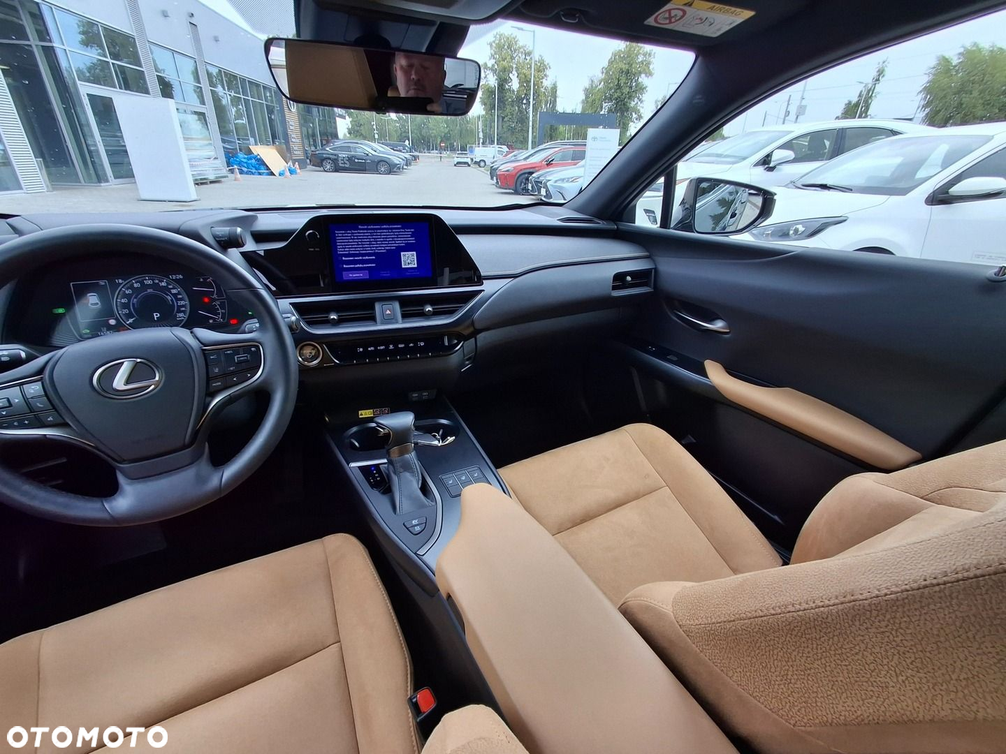 Lexus UX - 14