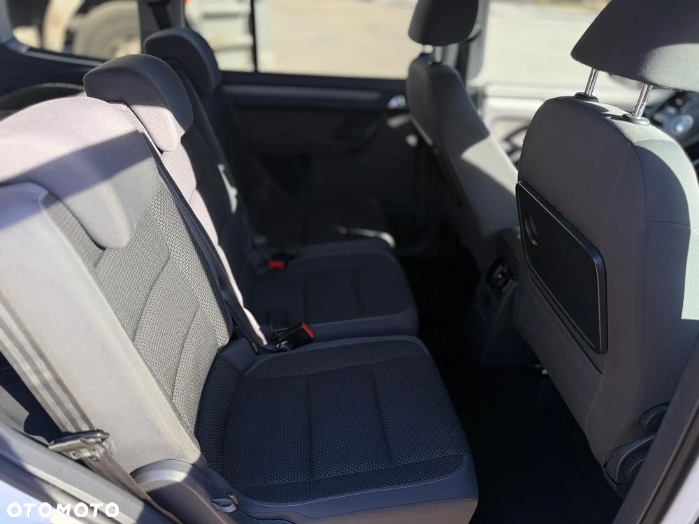 Volkswagen Touran 1.6 TDI DPF BlueMotion Technology STYLE - 15
