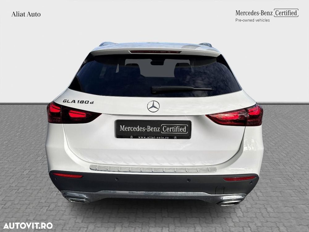 Mercedes-Benz GLA 180 d Aut. - 6