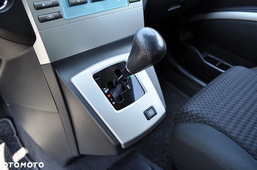 Toyota Corolla Verso 1.8 Premium 7os MM - 23