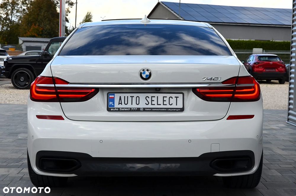 BMW Seria 7 740Li - 18