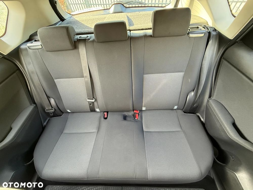 Toyota Auris - 16
