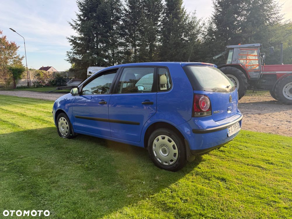 Volkswagen Polo - 4