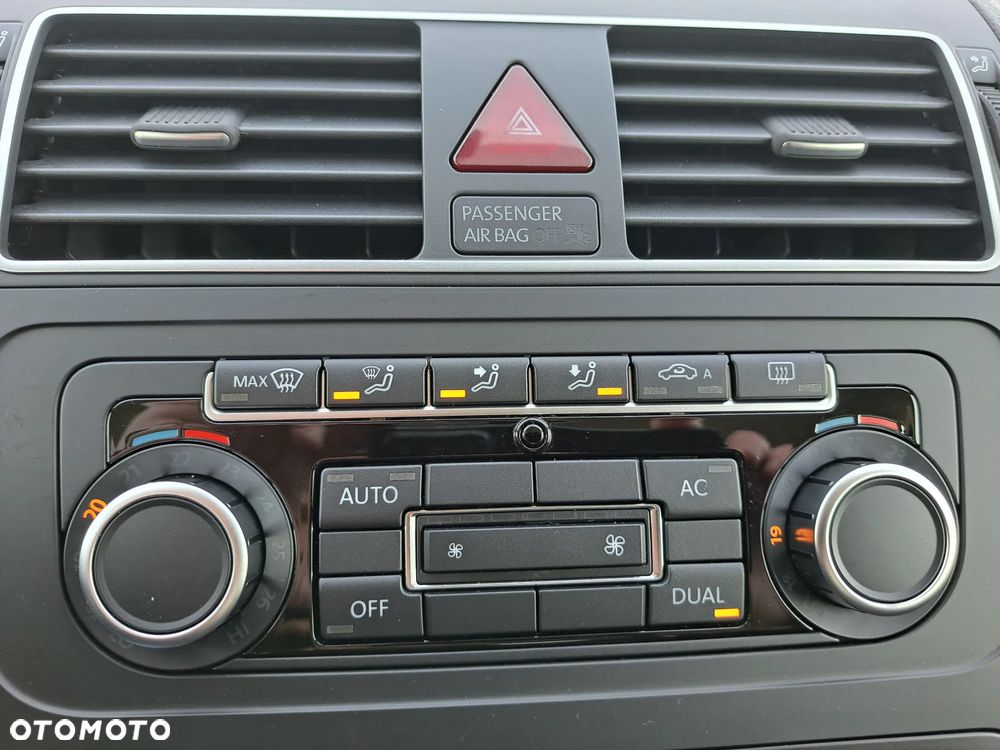 Volkswagen Touran 1.4 TSI Cross - 15