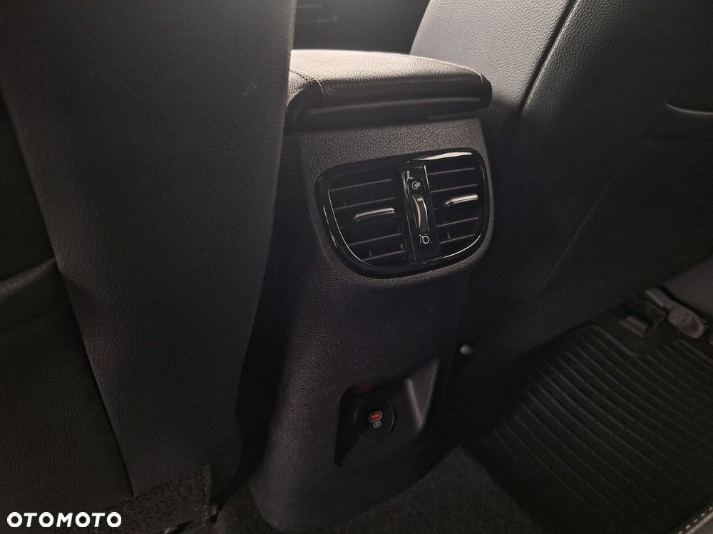 Kia Ceed 1.5 T-GDI Business Line DCT - 40