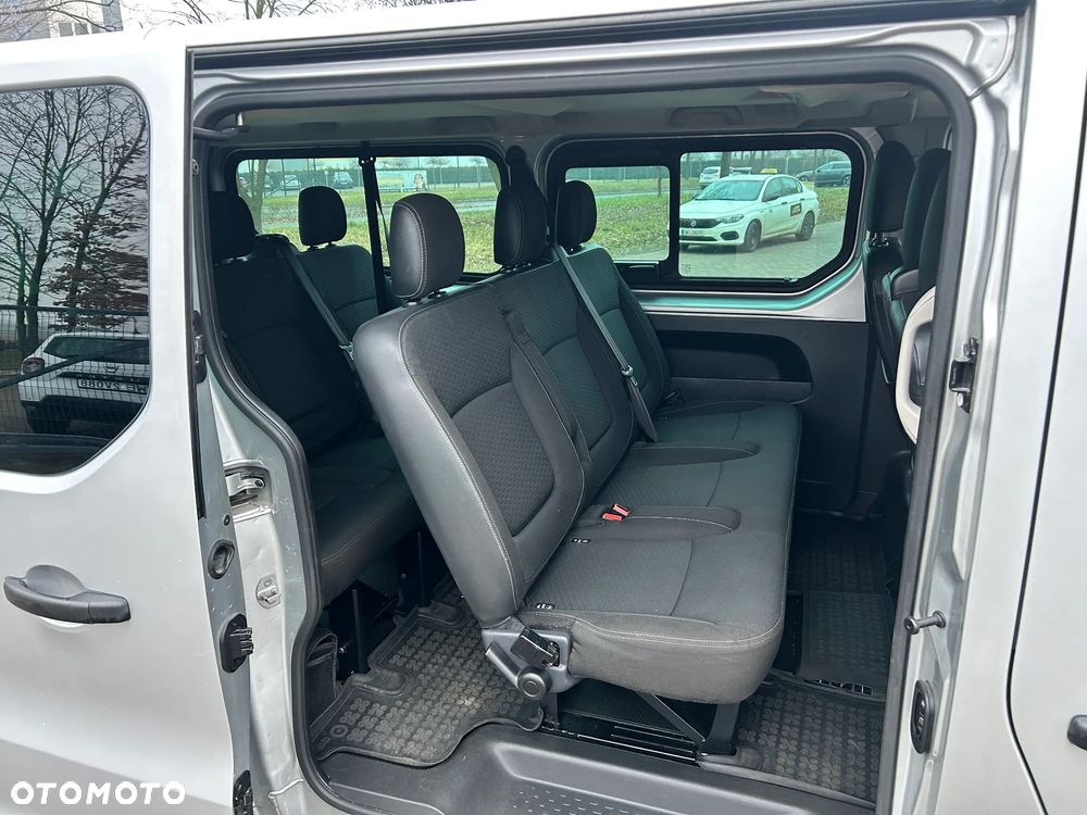 Opel Vivaro L2H1 2,9t Elegance Business - 6
