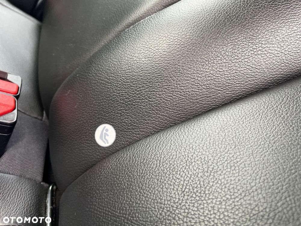 Volvo V40 D2 Inscription - 33