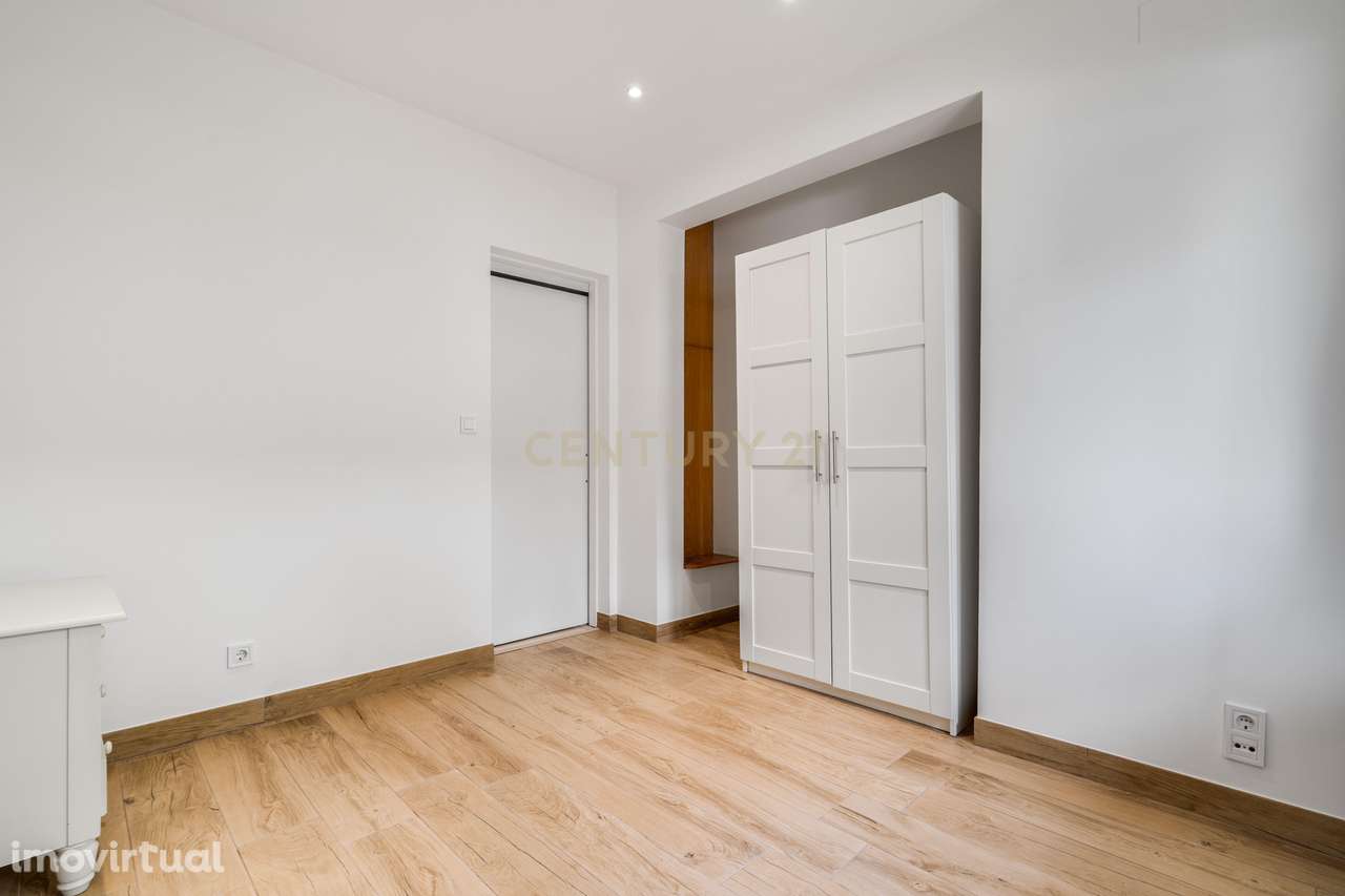 Moradia com 3 frações (T3+T2+T0) - Grande imagem: 3/40