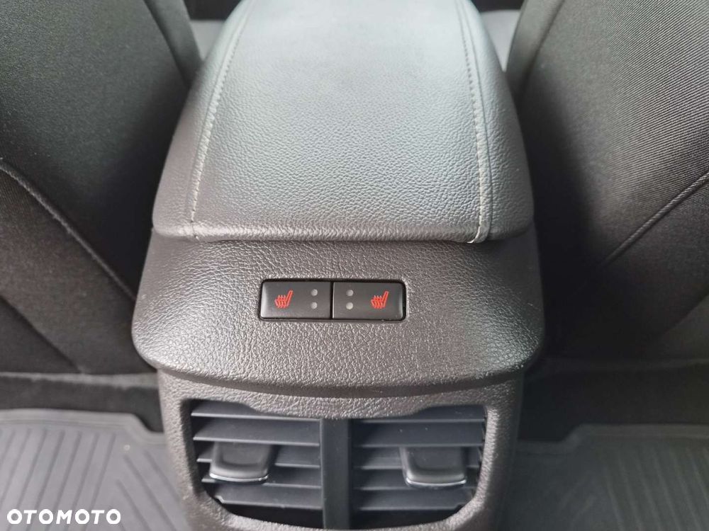 Ford Mondeo 2.0 TDCi Ambiente - 20