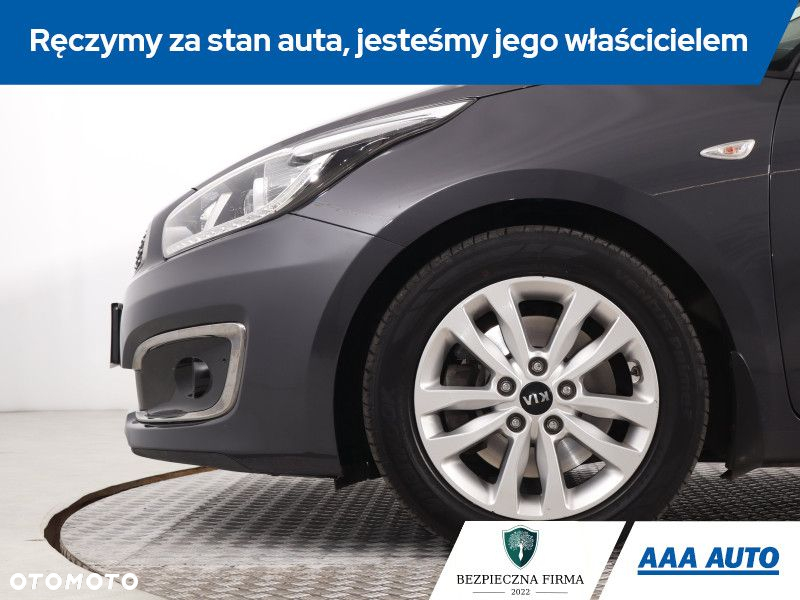 Kia Ceed - 16