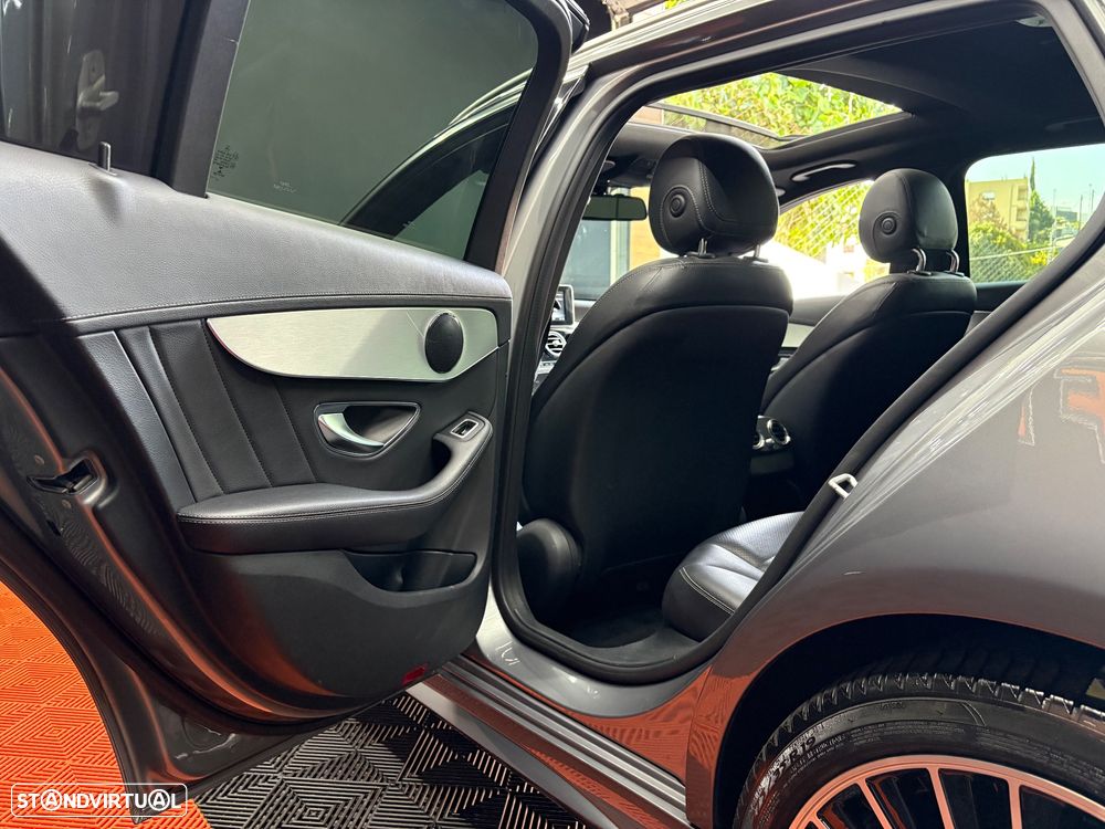 Mercedes-Benz C 220 d 4Matic Station 7G-TRONIC AMG Line - 35