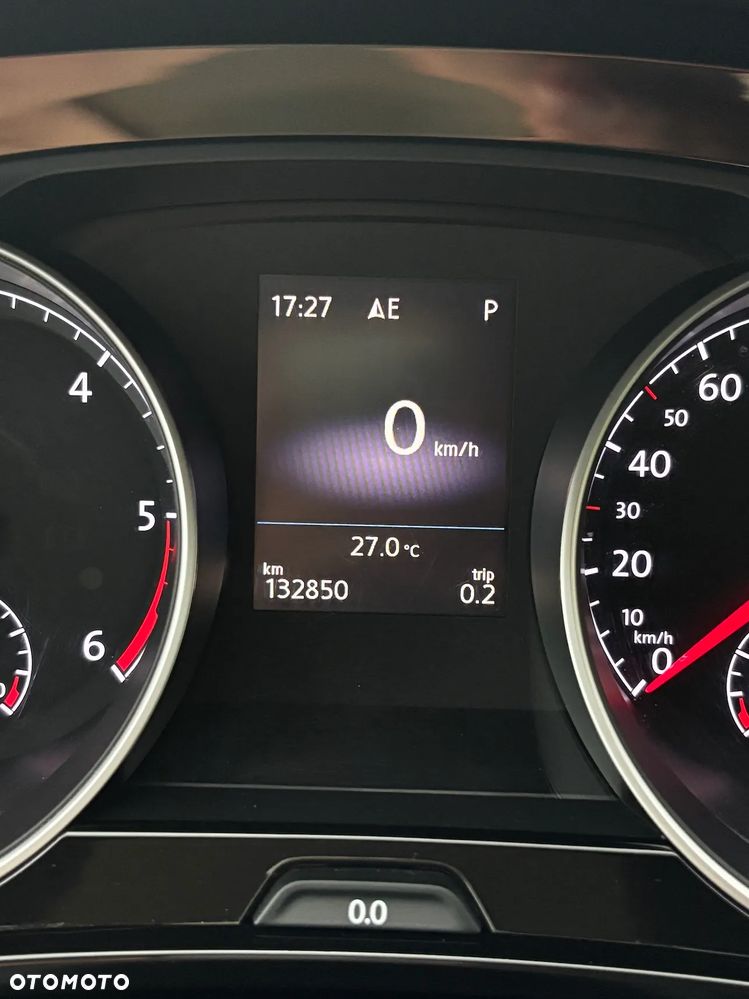 Volkswagen Touran 2.0 TDI BMT Highline DSG - 12