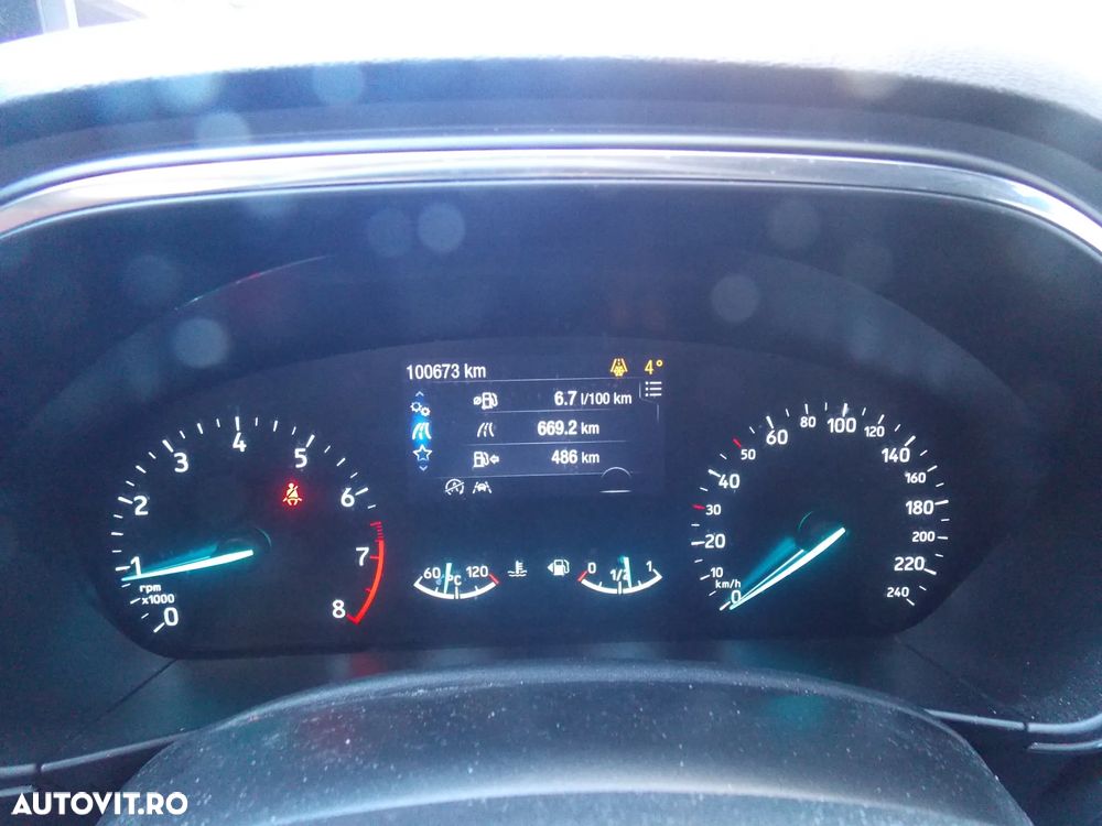 Ford Focus 1.0 EcoBoost Titanium - 13