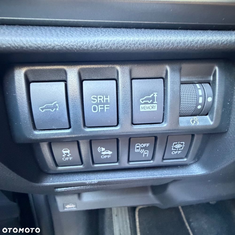 Subaru Forester 2.0 i Platinum Lineartronic - 12