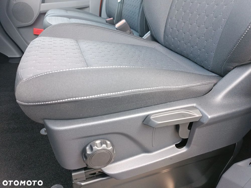 Ford Transit - 12
