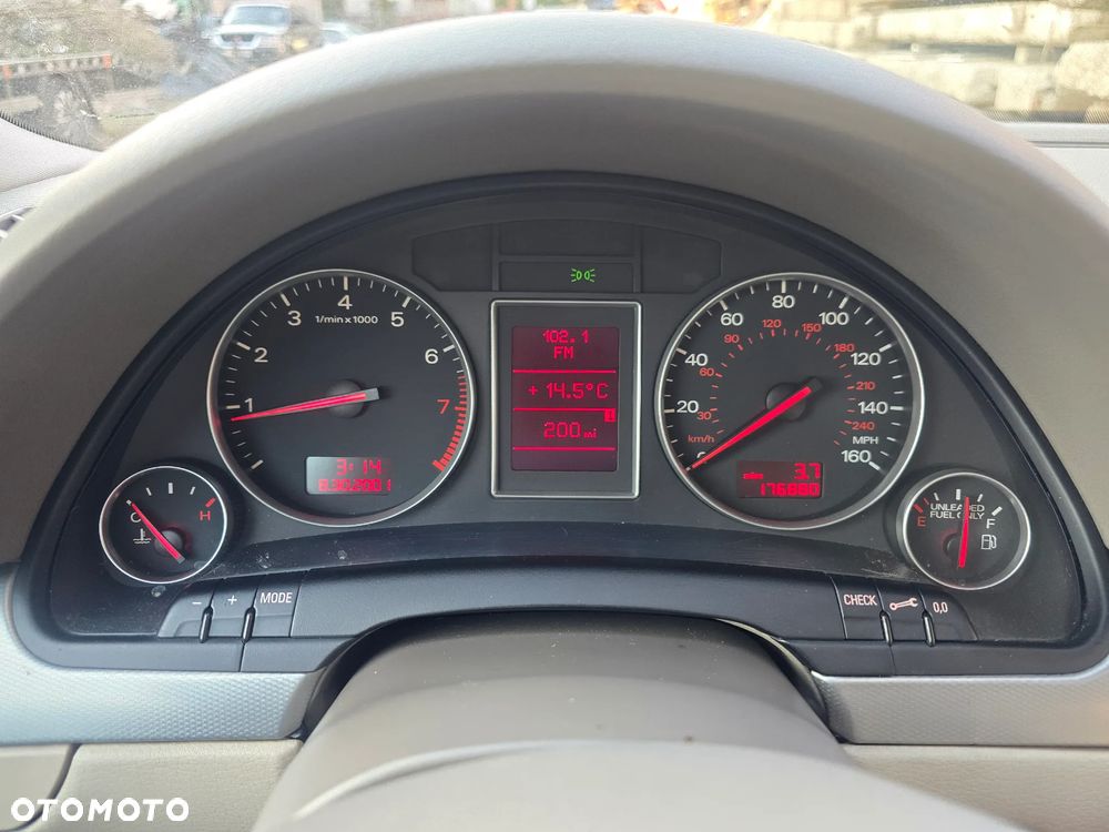 Audi A4 Avant 1.8T Quattro - 15