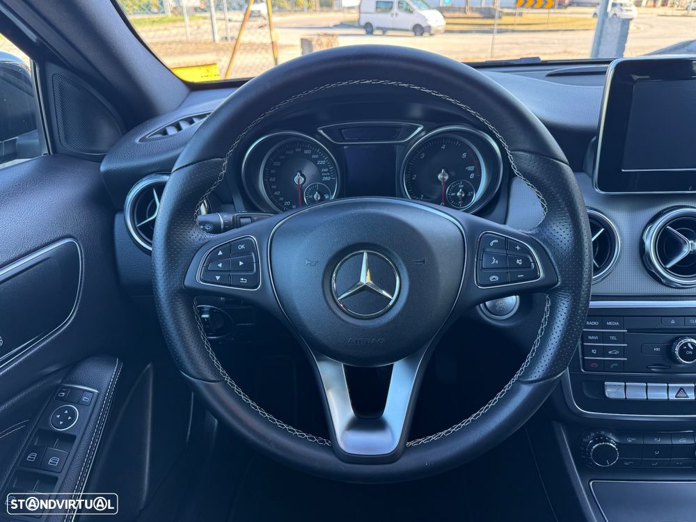 Mercedes-Benz GLA 180 (CDI) d Urban - 21