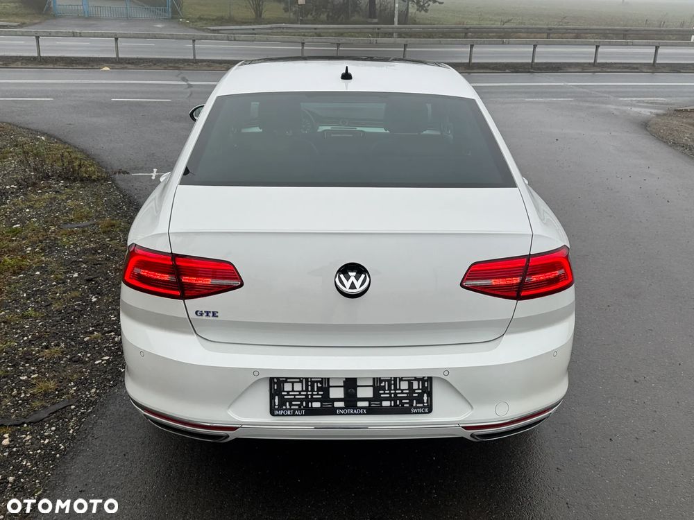 Volkswagen Passat Variant - 28