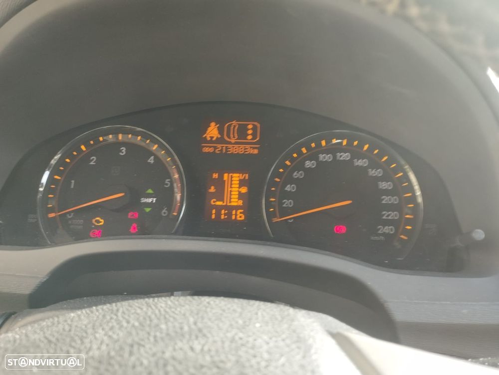 Toyota Avensis SW 2.0 D-4D - 6