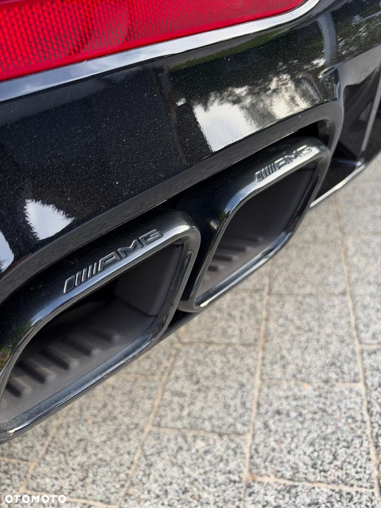 Mercedes-Benz AMG GT 63 4Matic+ - 12