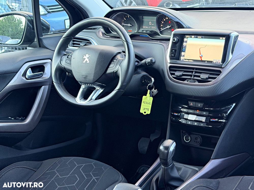 Peugeot 2008 PureTech 82 Style - 6