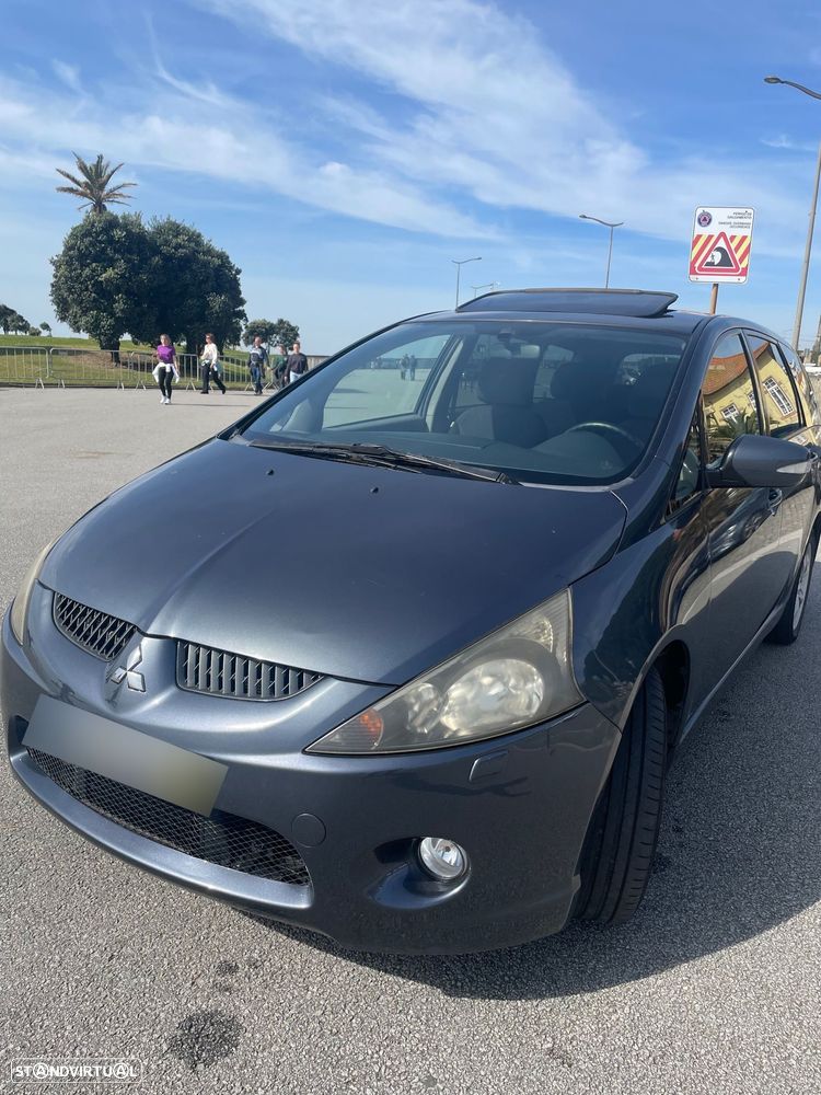 Mitsubishi Grandis 2.0 DI-D Intense P1 - 4