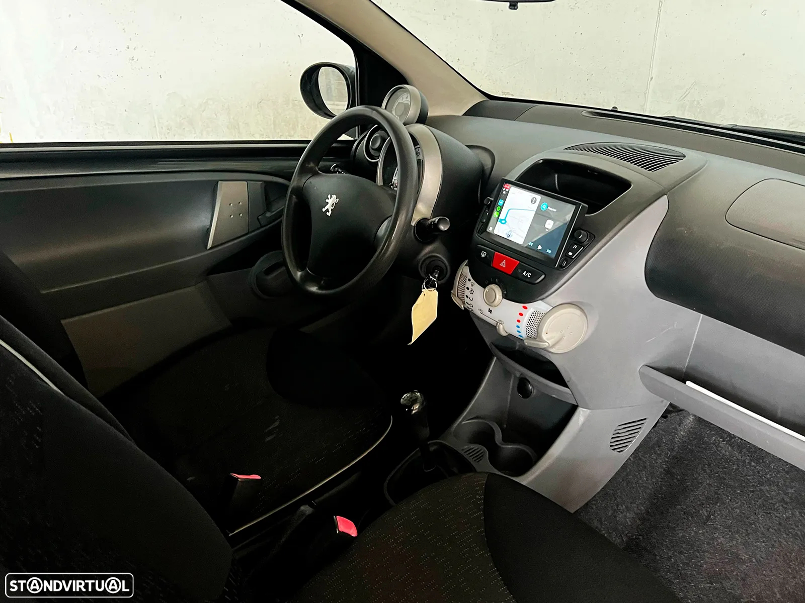 Peugeot 107 1.0 Urban - 8