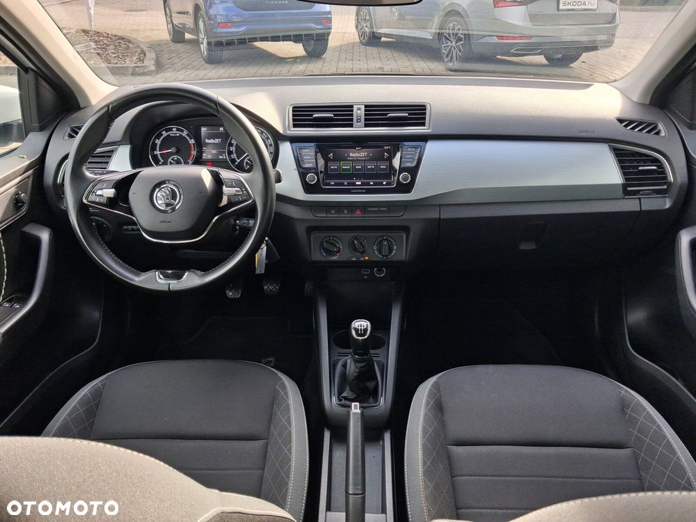 Skoda Fabia - 10