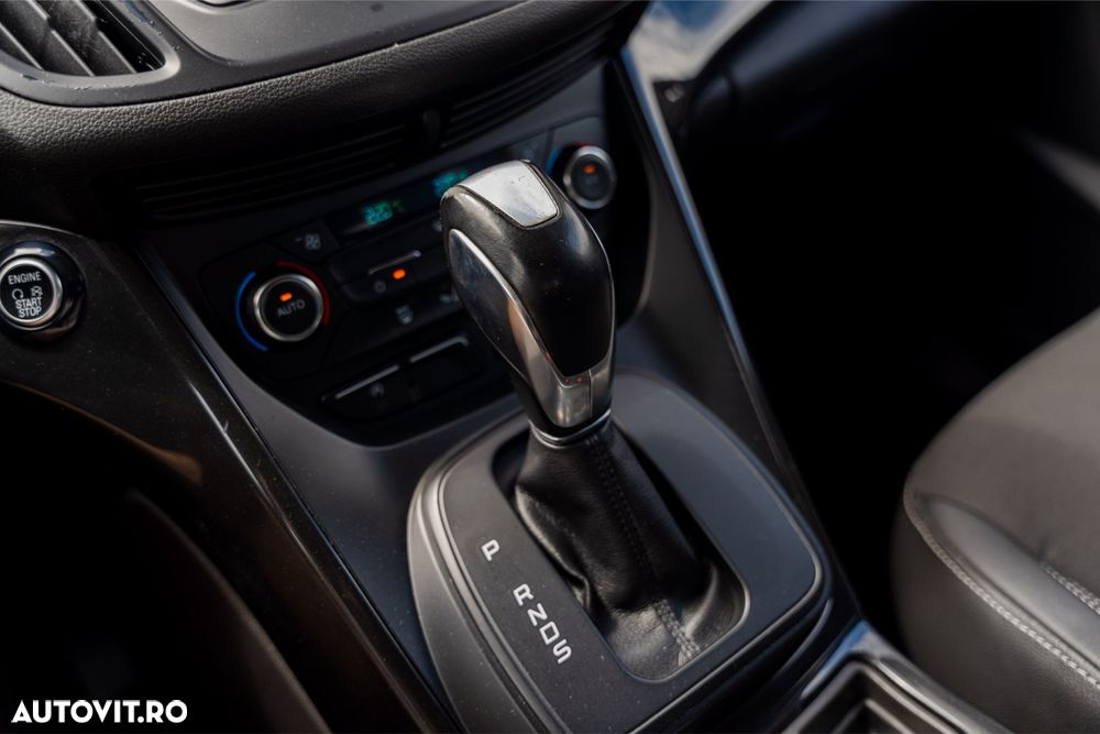 FORD Kuga 2018 — imagine 61