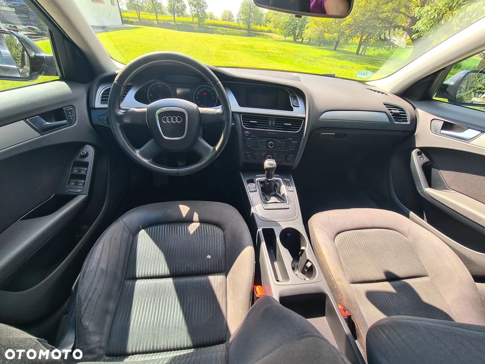 Audi A4 Avant - 6