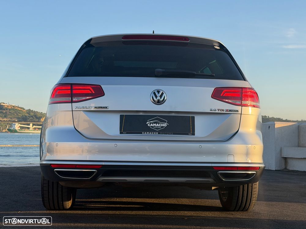 VW Passat Alltrack 2.0 TDI DSG 4Motion - 11