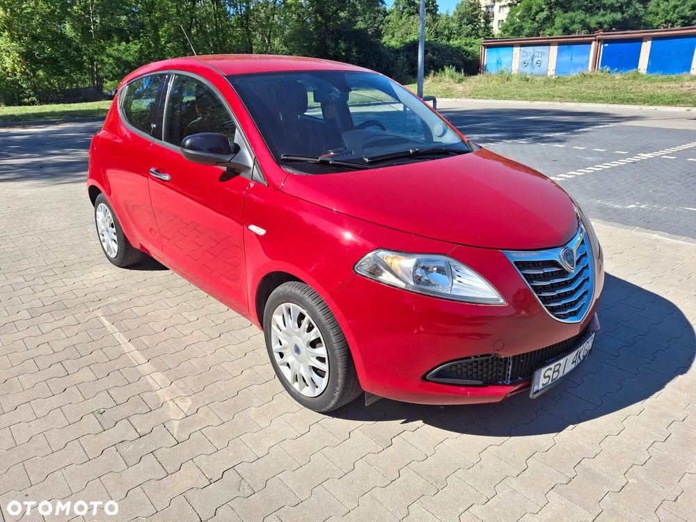 Lancia Ypsilon - 13