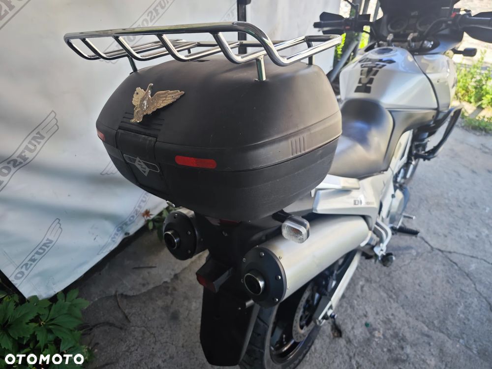 Suzuki V-STROM - 10
