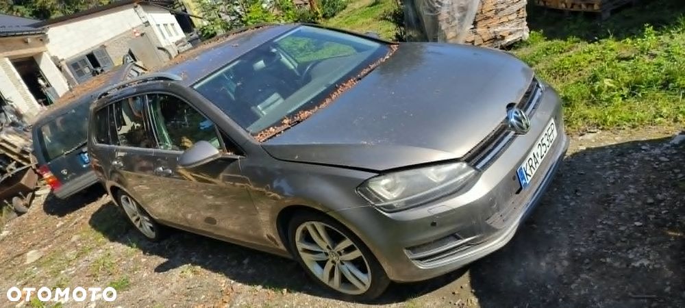 Volkswagen Golf - 2