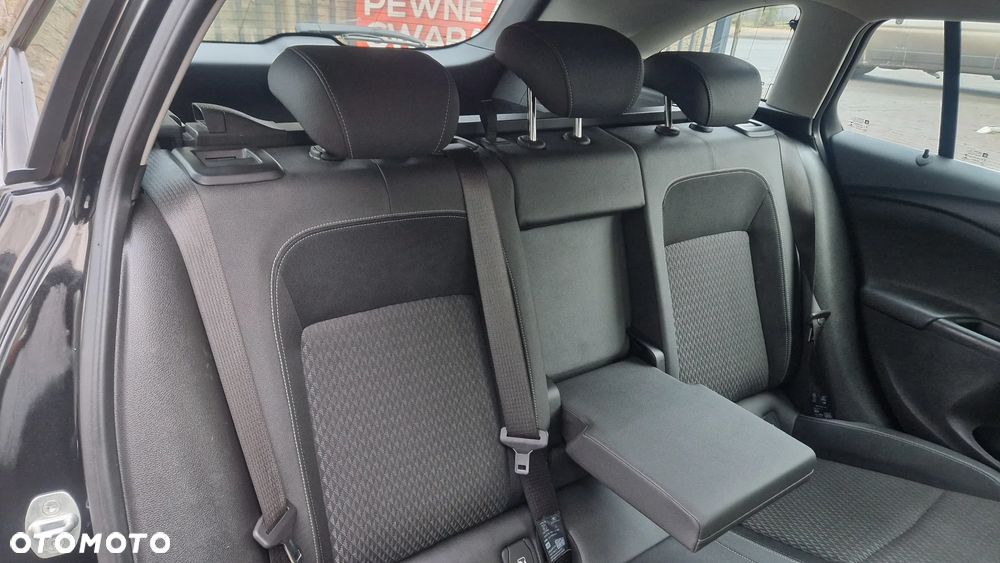 Opel Astra 1.6 BiTrb D (CDTI) Start/Stop Innovation - 38