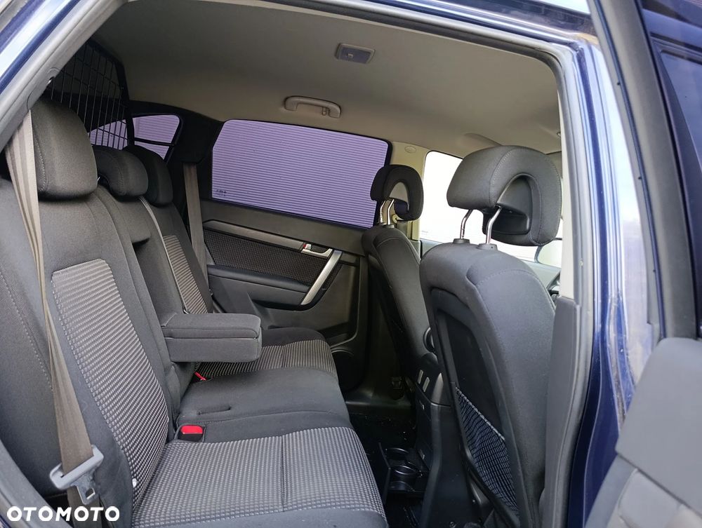 Chevrolet Captiva 2.4 LS 5os - 15