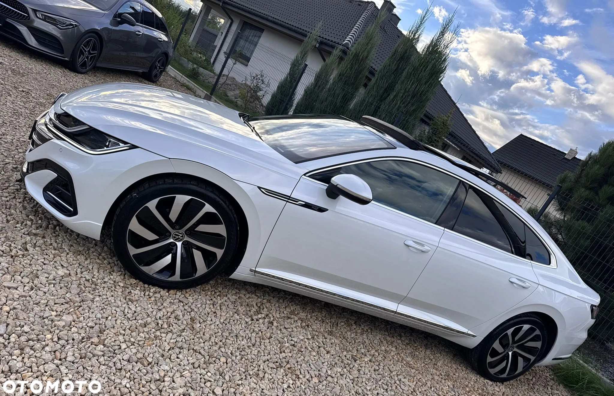 Volkswagen Arteon 2.0 TDI SCR 4Motion DSG R-Line - 32
