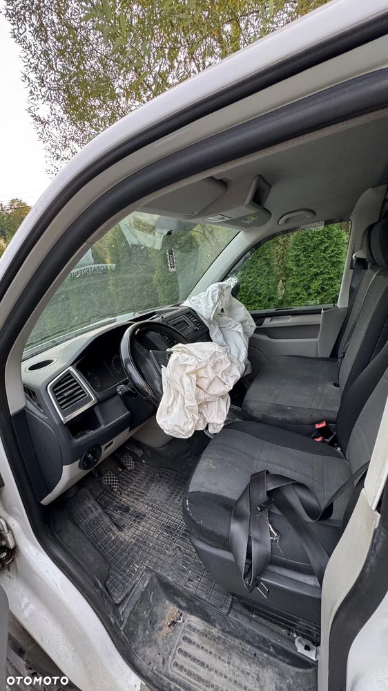 Volkswagen Transporter - 1