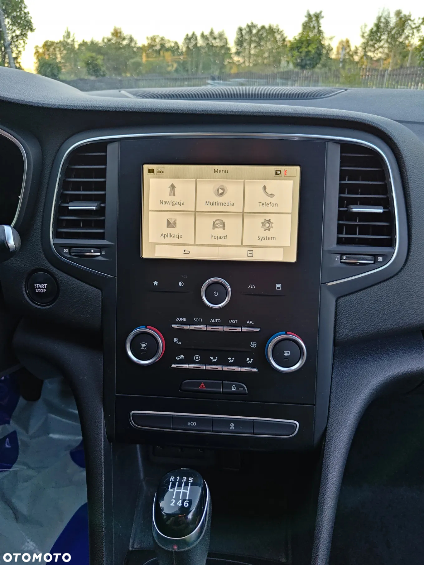 Renault Megane Grandtour TCe 140 GPF LIMITED - 22