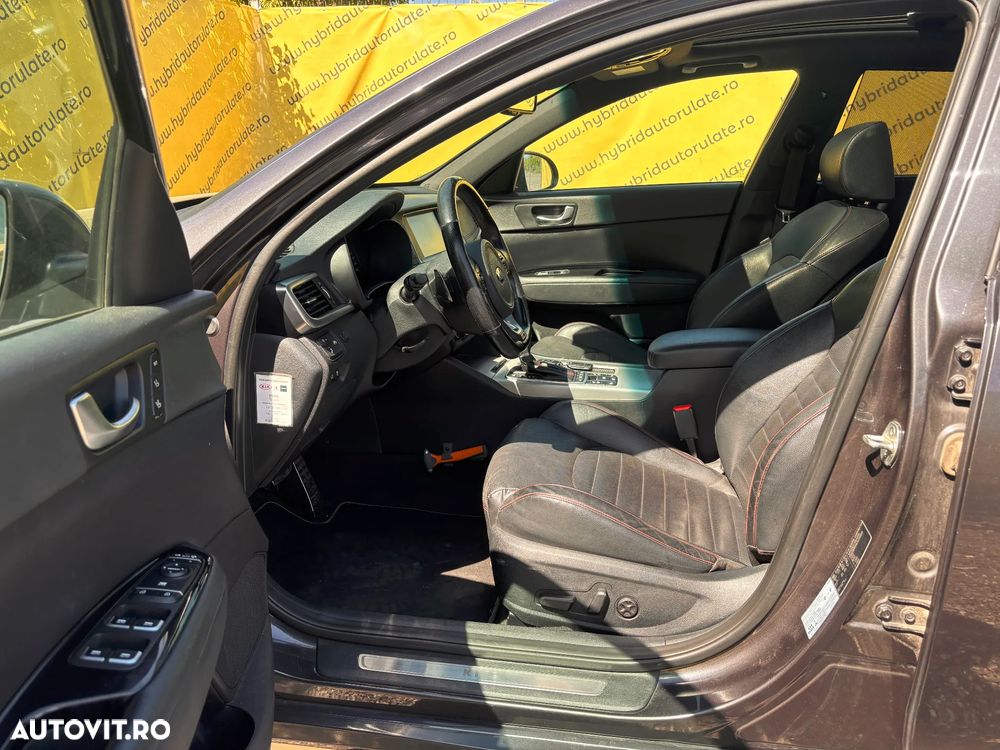 Kia Optima 1.7 DSL 7DCT GT Line - 9