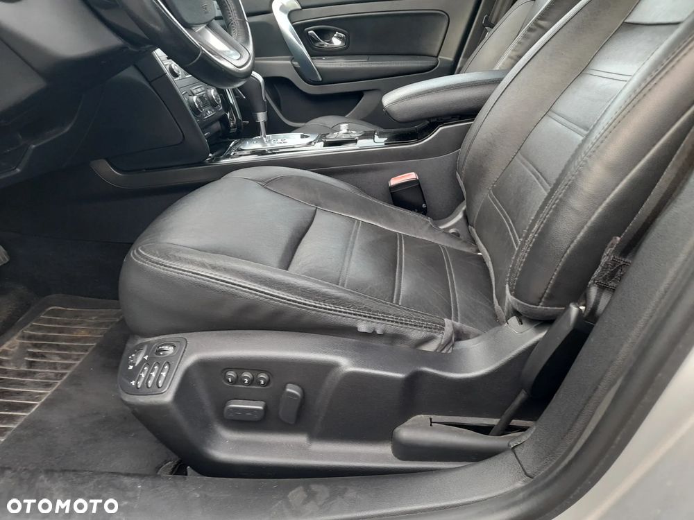 Renault Latitude - 19