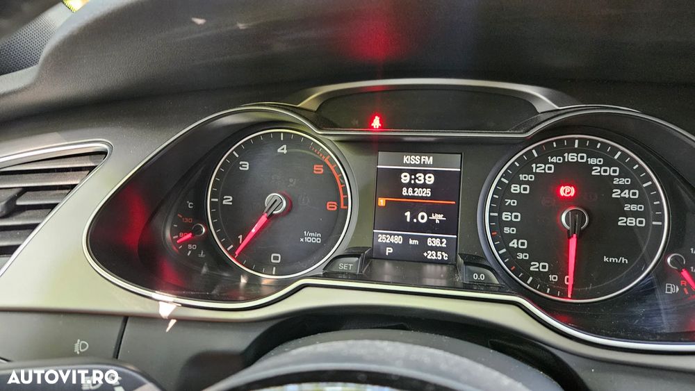 Audi A4 Avant 2.0 TDI Multitronic - 23