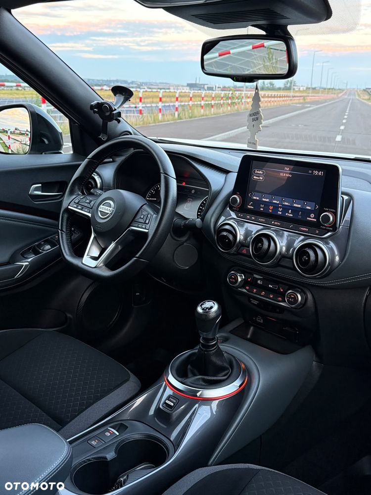 Nissan Juke 1.0 DIG-T N-Connecta - 24