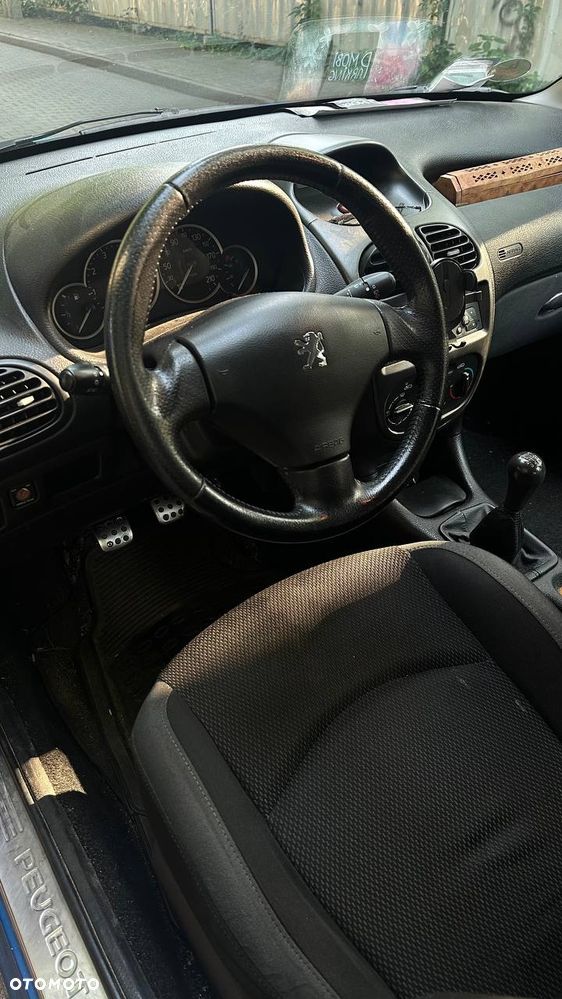 Peugeot 206 75 JBL - 10